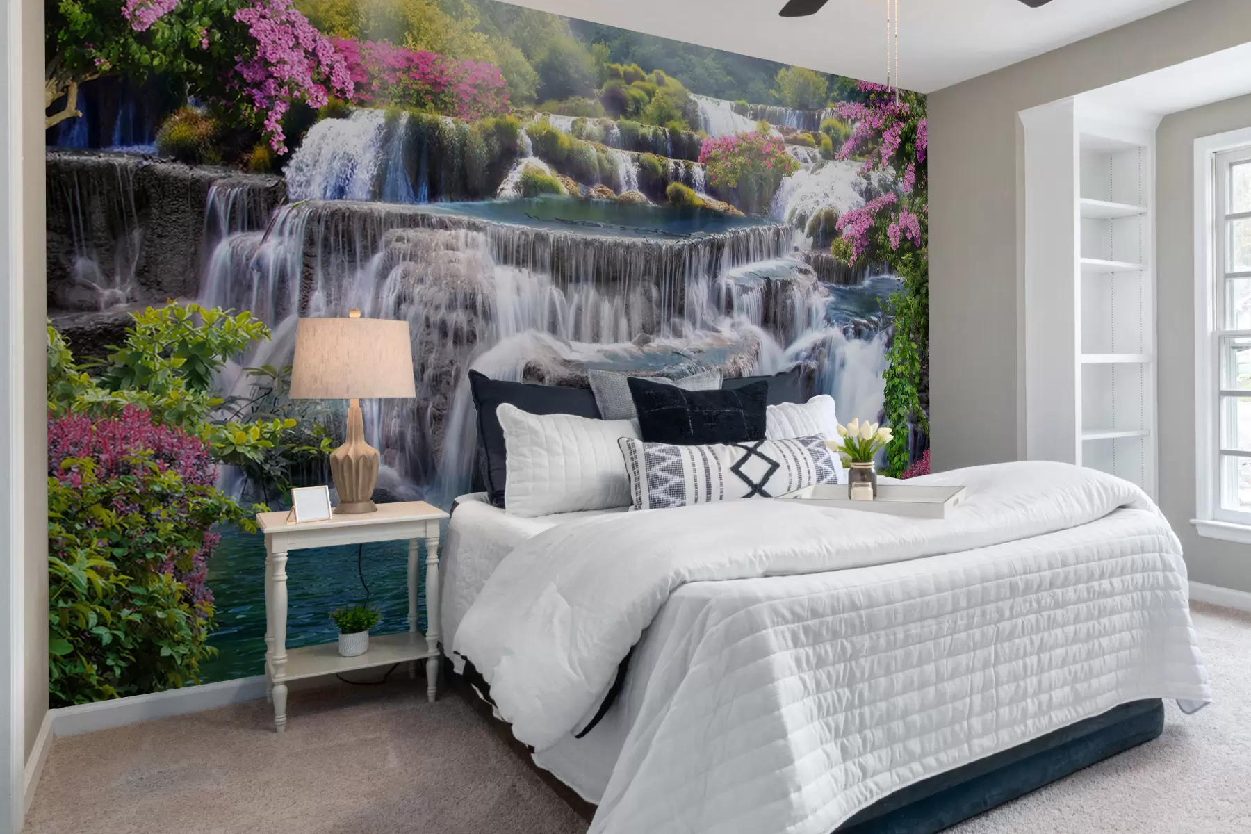 fotószőnyeg Vízesés és virágzó fák u60065