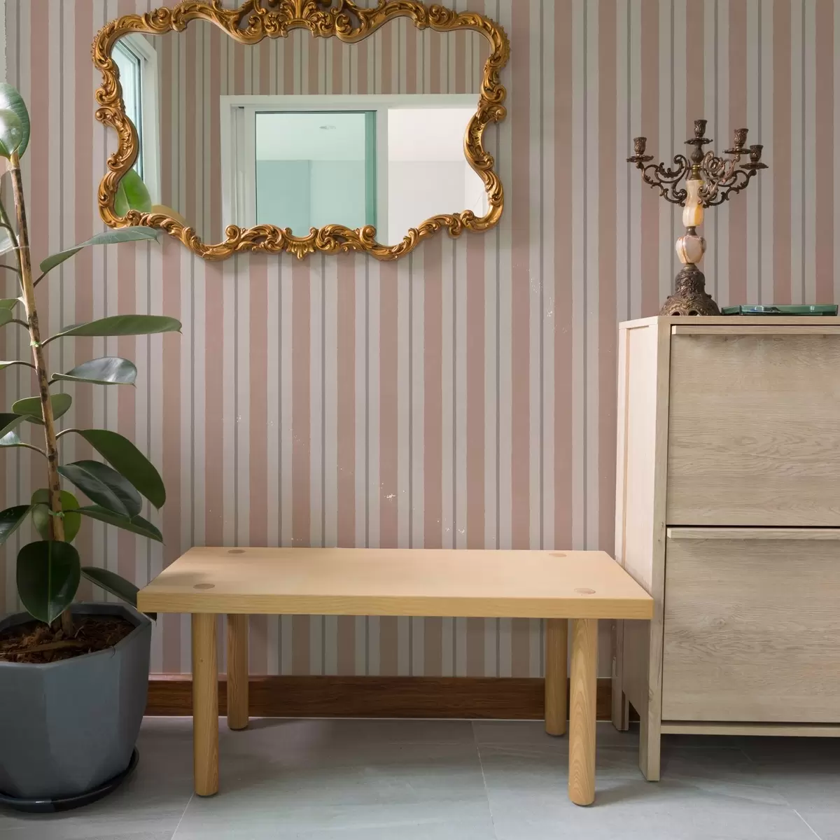 Háttérkép Terrakotta-bézs széles csíkok szürkés akcentussal a00513