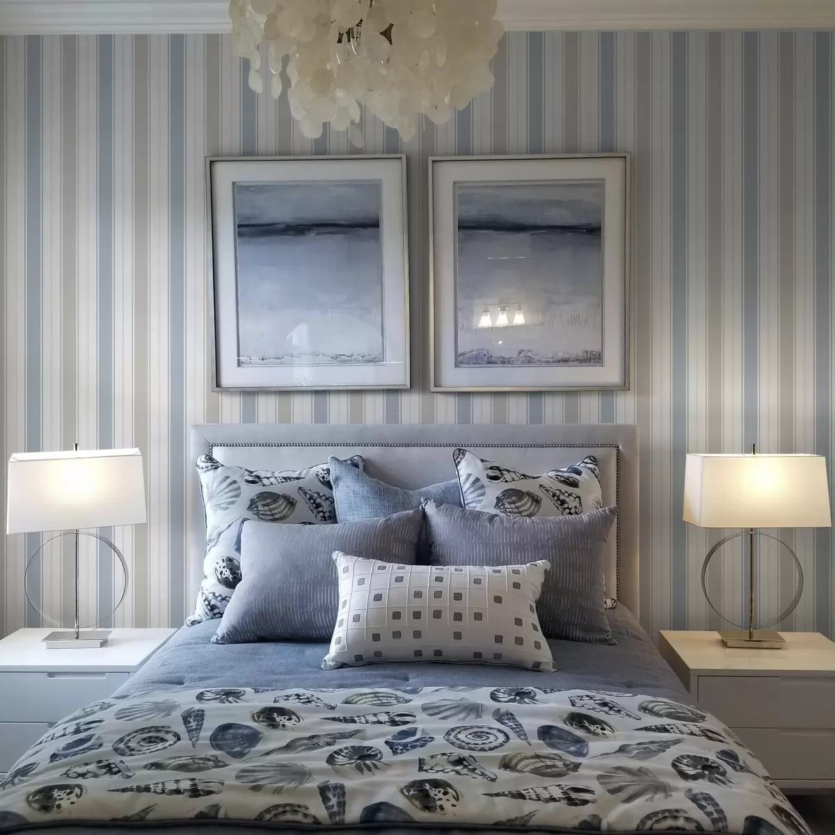 Háttérkép Világos csíkok szürke-kék tónusú kontrasztokkal a00517v2