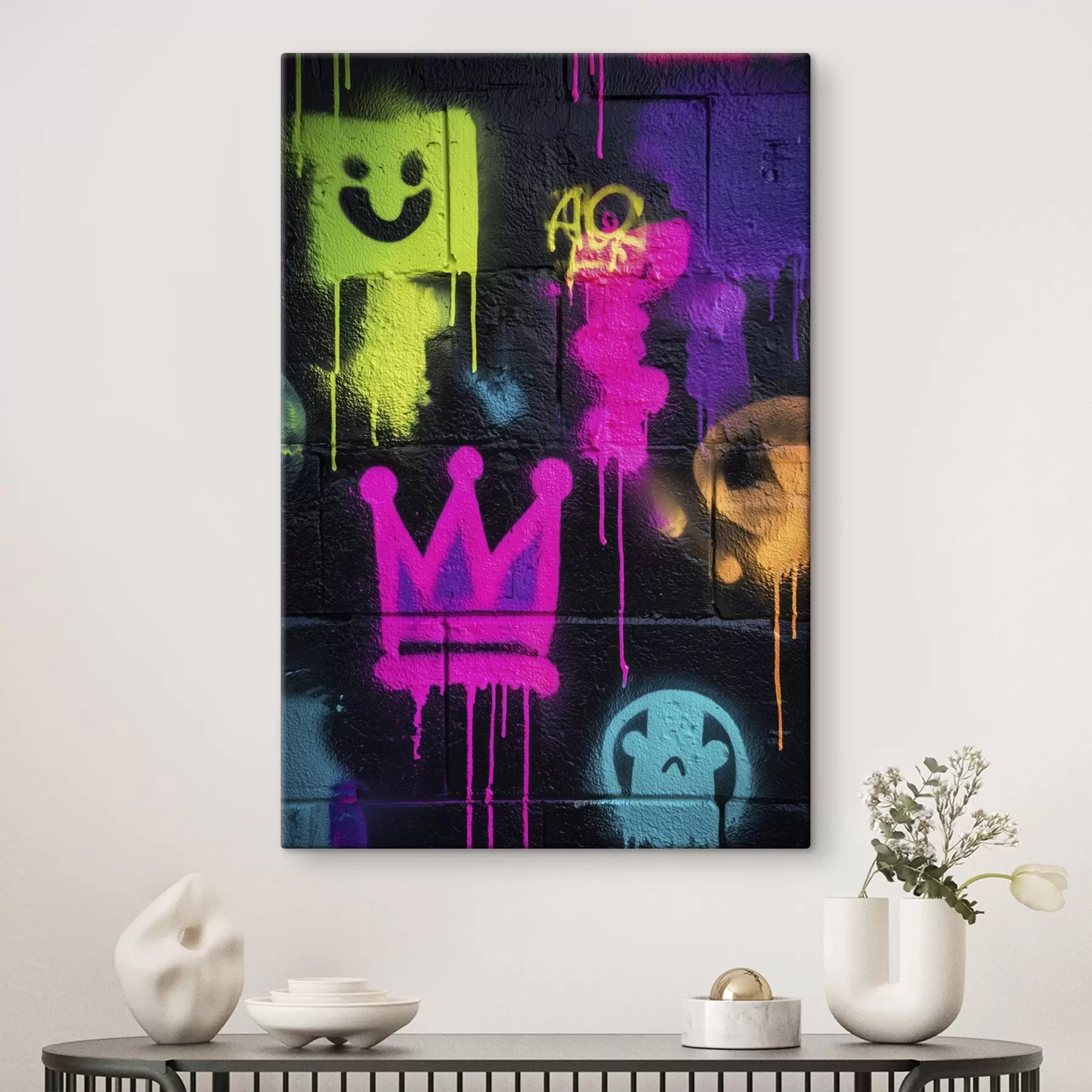 Fotótapéta világos utcai graffiti sötét háttér előtt s45717 - Uwalls.hu fotótapéta világos utcai graffiti sötét háttér előtt s45717