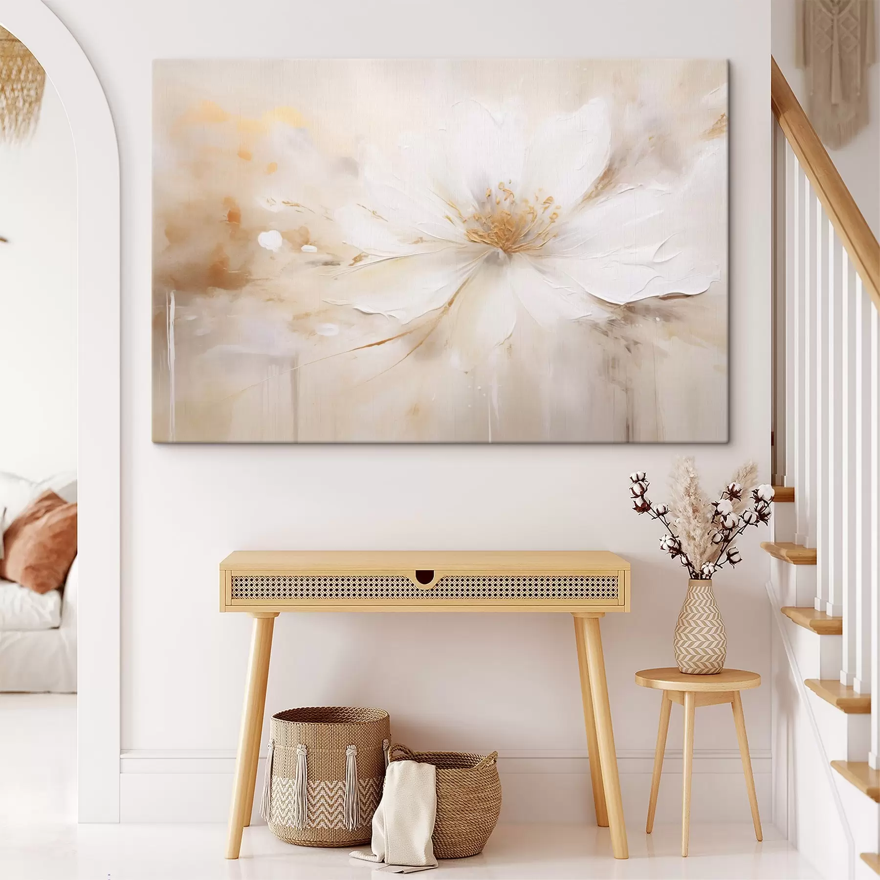 fotótapéta Világos színű virág, sárga-narancssárga közepével s45802