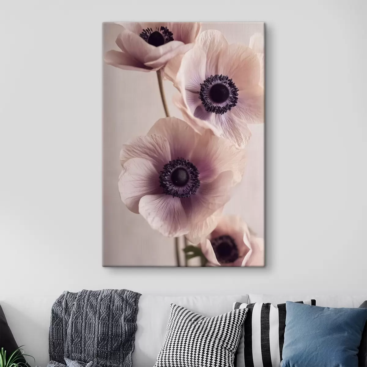 fotótapéta Finom anemonok sötét közepekkel, pasztell színekben s45875