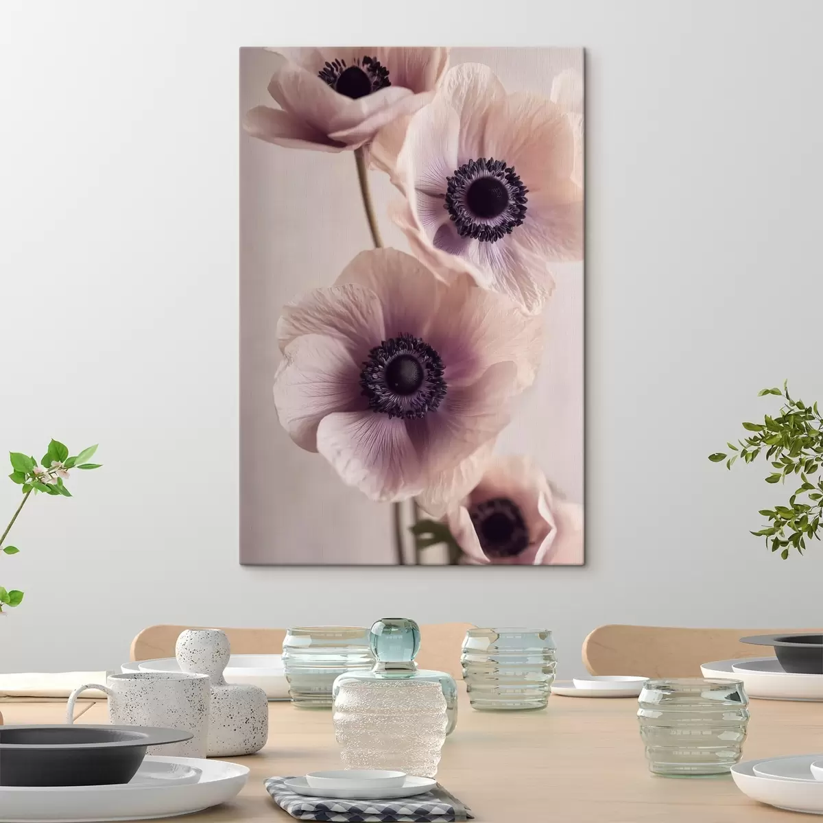 fotótapéta Finom anemonok sötét közepekkel, pasztell színekben s45875