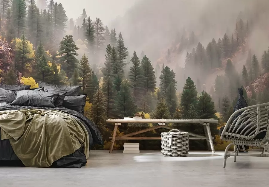 fotószőnyeg Légköri ködös fenyőerdő a hegyekben w09463