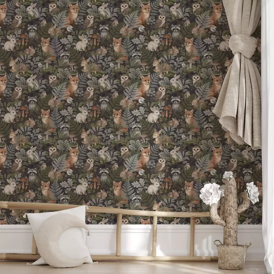 fotószőnyeg Erdőben élő állatok és páfrányok mély szénfekete háttér előtt a00880