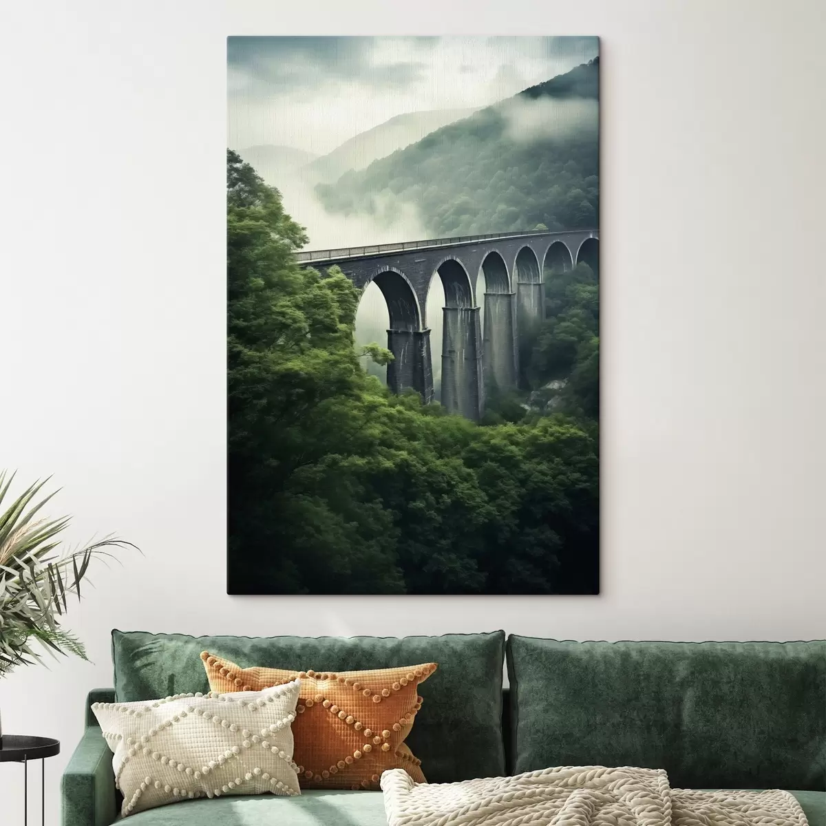 fotótapéta Kőviadukt a ködös, erdős völgy felett s46483