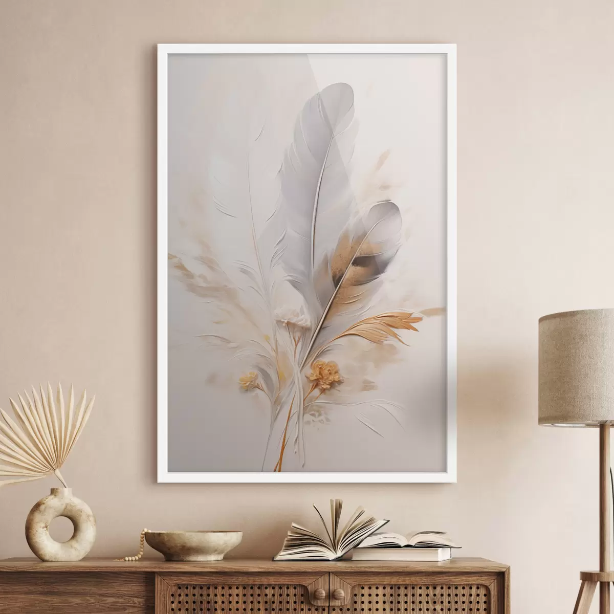 Plakát a sziklán Absztrakt tollak, bézs és barna tollakkal körülvéve, puha és finom, világos bézs háttérrel f46712