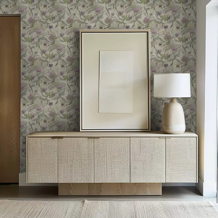 fotószőnyeg Lila rügyek és lágy zöld növényzet krém színű háttér előtt a00930v2