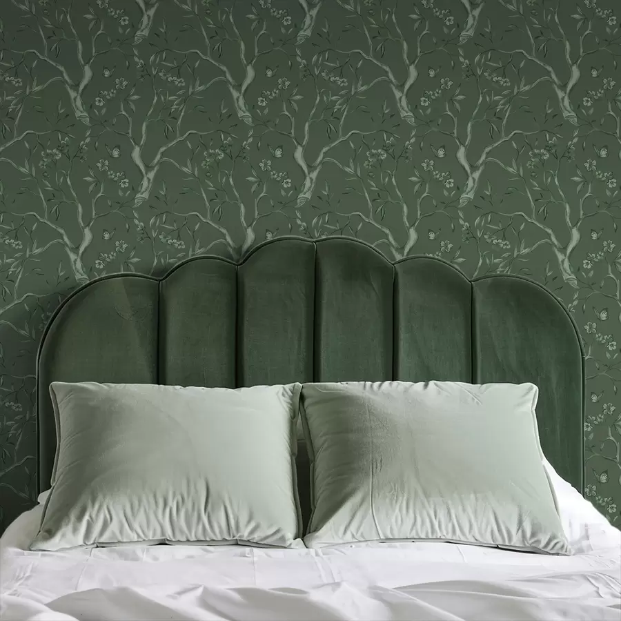 fotószőnyeg Zöld virágos ágak pillangókkal mély háttér előtt a00951v3