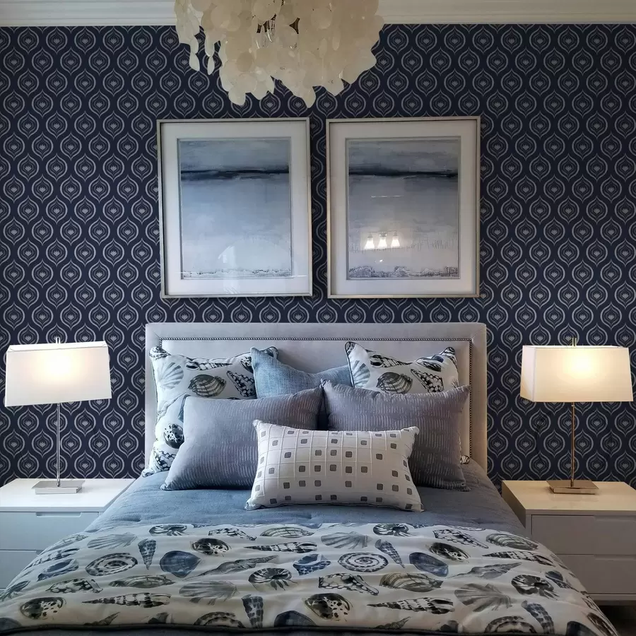 fotószőnyeg Kontrasztos cseppmotívumok virággal sötétkék háttér előtt a00977v1