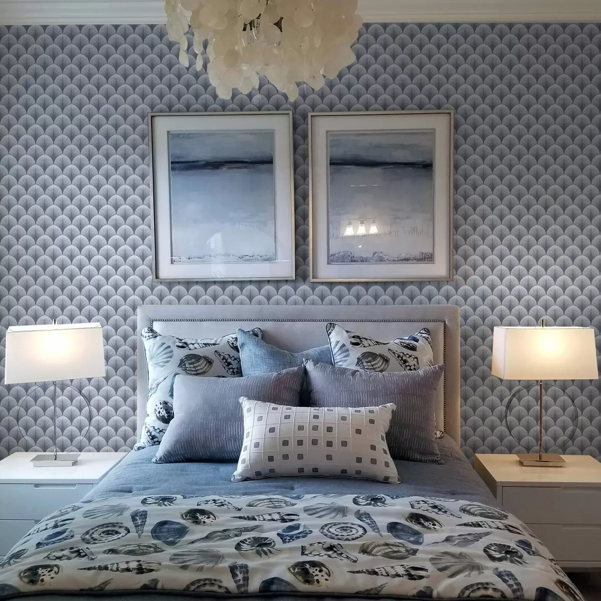 Háttérkép Kék rajongói ívek sugarakkal világoskék háttérrel a00978v1