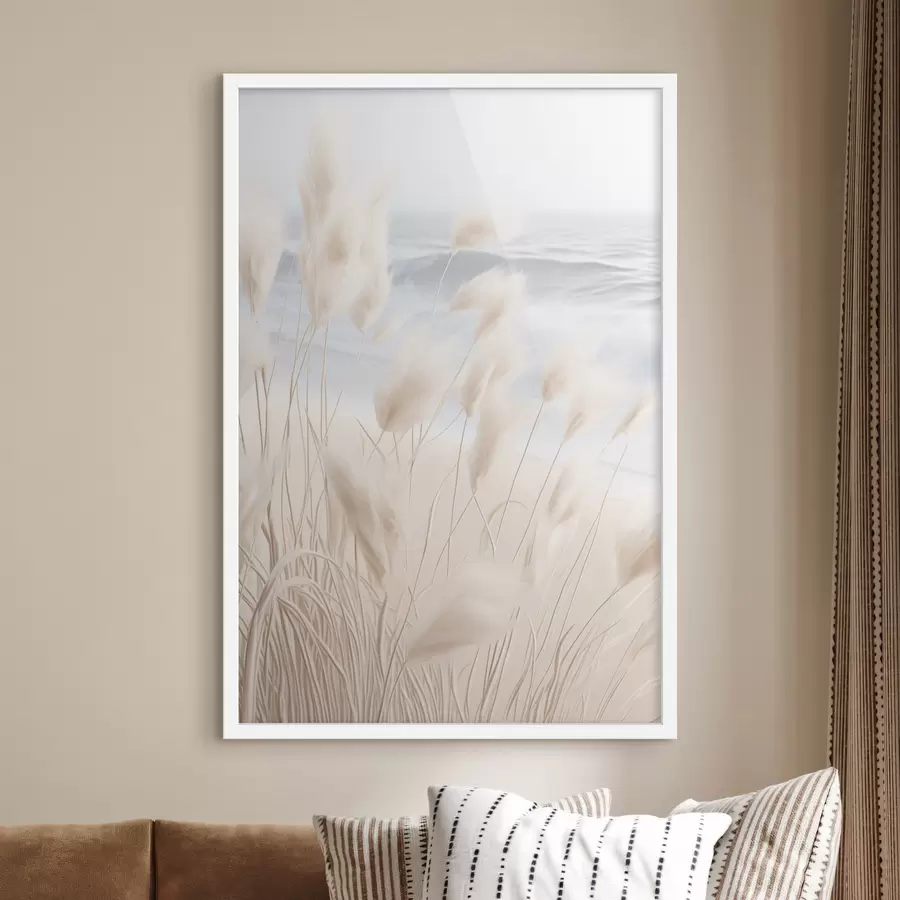 fotószőnyeg Magas, tollas pampas fű lágy bézs árnyalatokban az előtérben, homokos stranddal a háttérben f47432