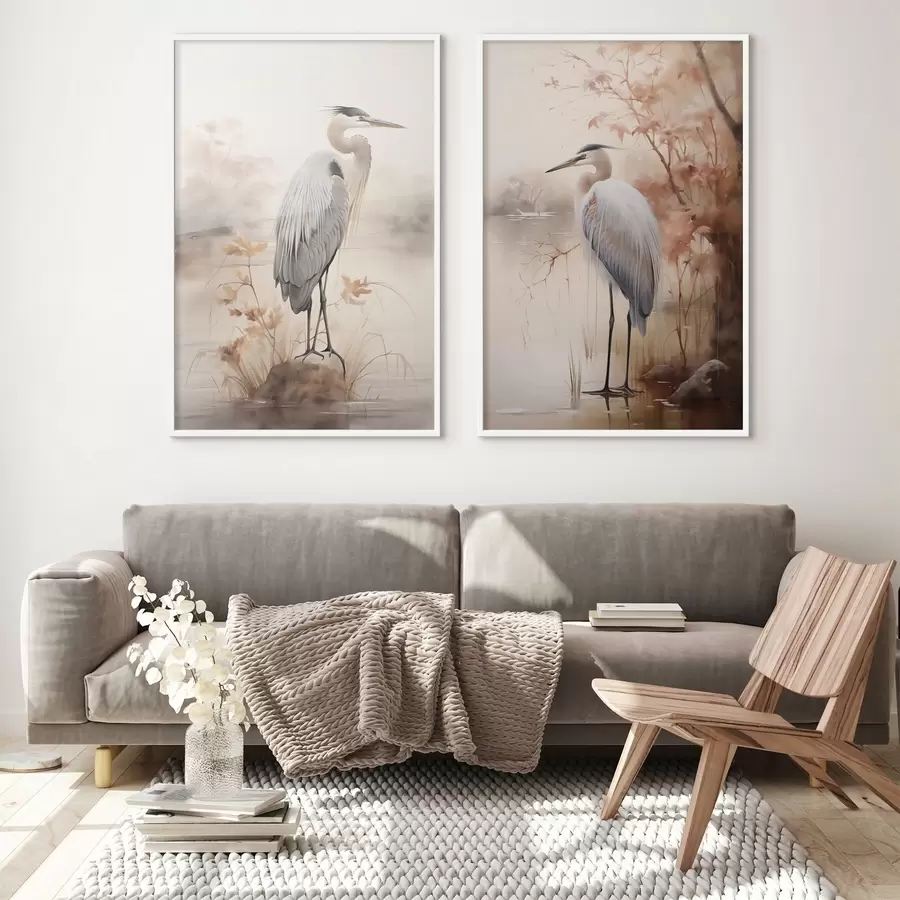 fotószőnyeg Egy gém áll egy sziklán egy tóban, magas fű és fákkal a háttérben. d01239