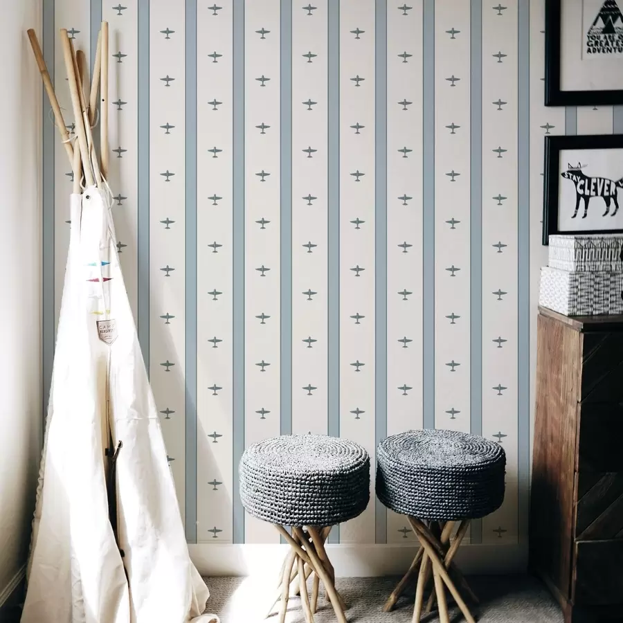 fotószőnyeg Csíkos kis repülőgépek kék háttér előtt a01171