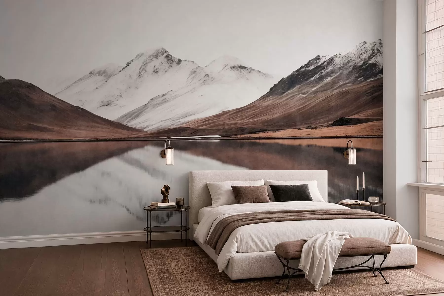 fotószőnyeg Havas hegycsúcsok és egy nyugodt tó, amelyben tükörszerűen tükröződik a táj w05816
