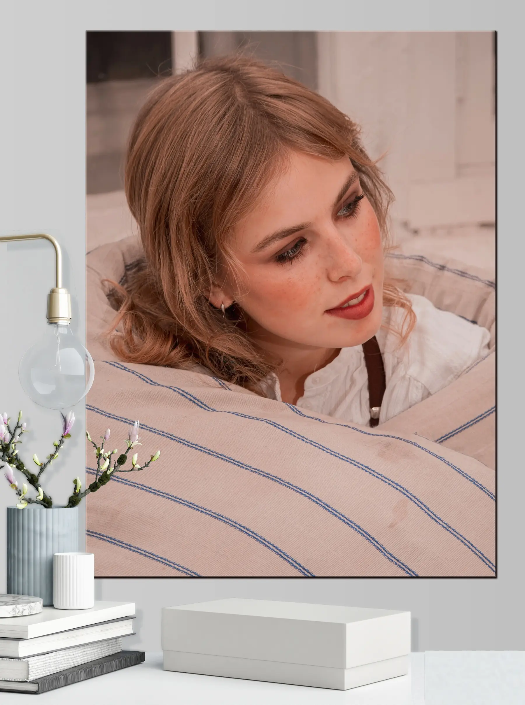 fotótapéta Szemöldök, szempilla és ujjbegy s33225